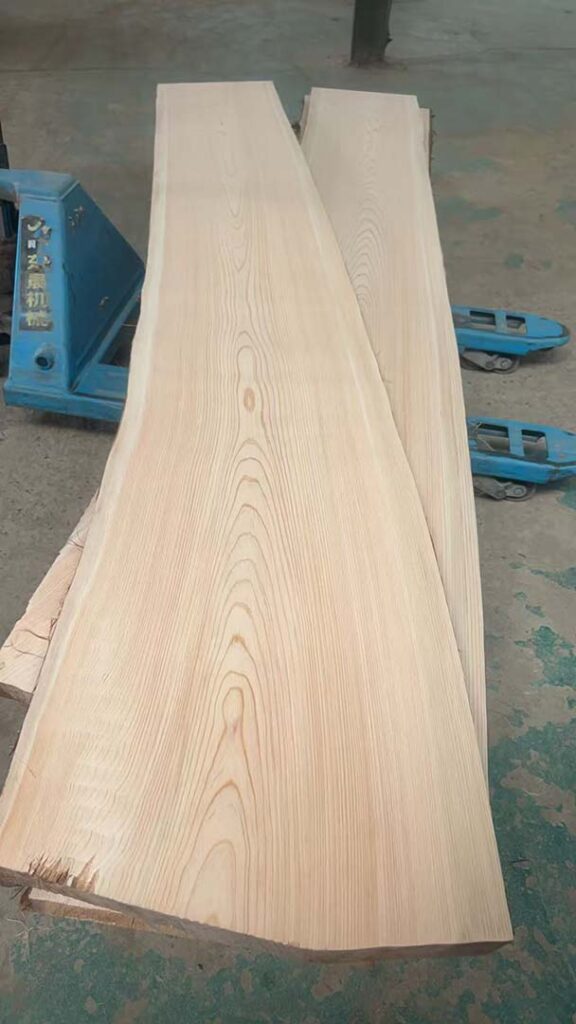 לוח עץ לא גזום הינוקי